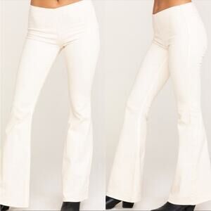 NEW FP FREE PEOPLE White Cream Penny Ultra Flare Wide Leg Pull On Jeans Pants 32